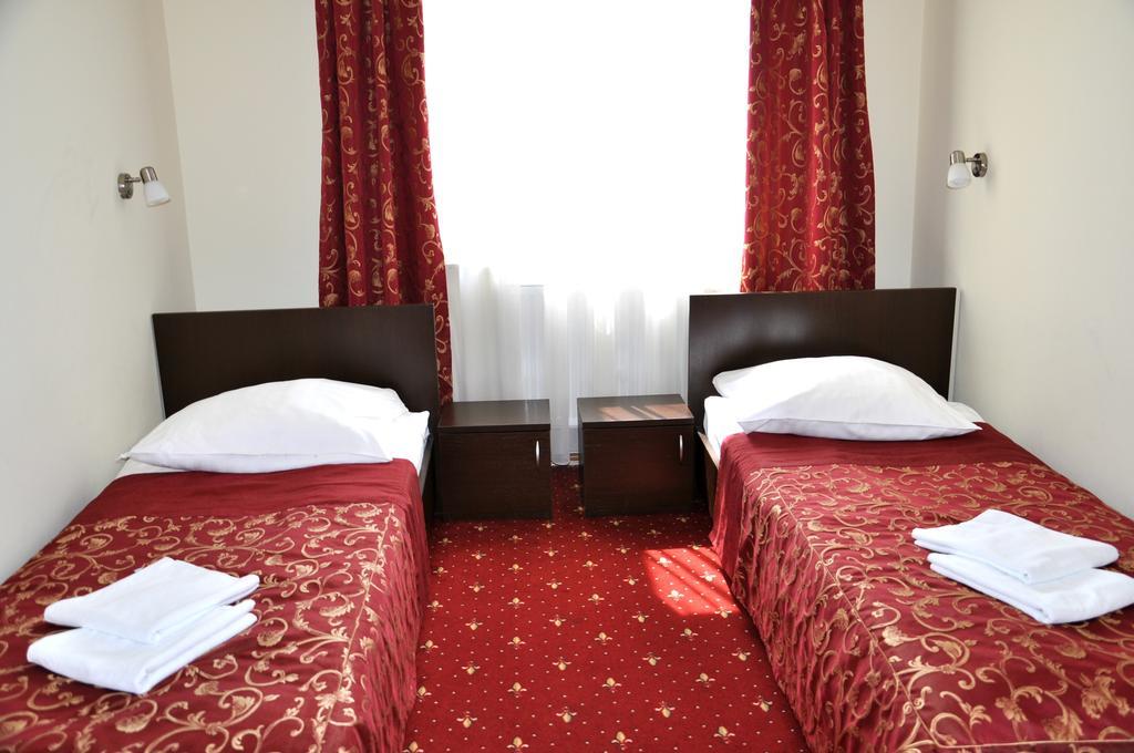 Hotel Korona Rzeszów Exterior foto